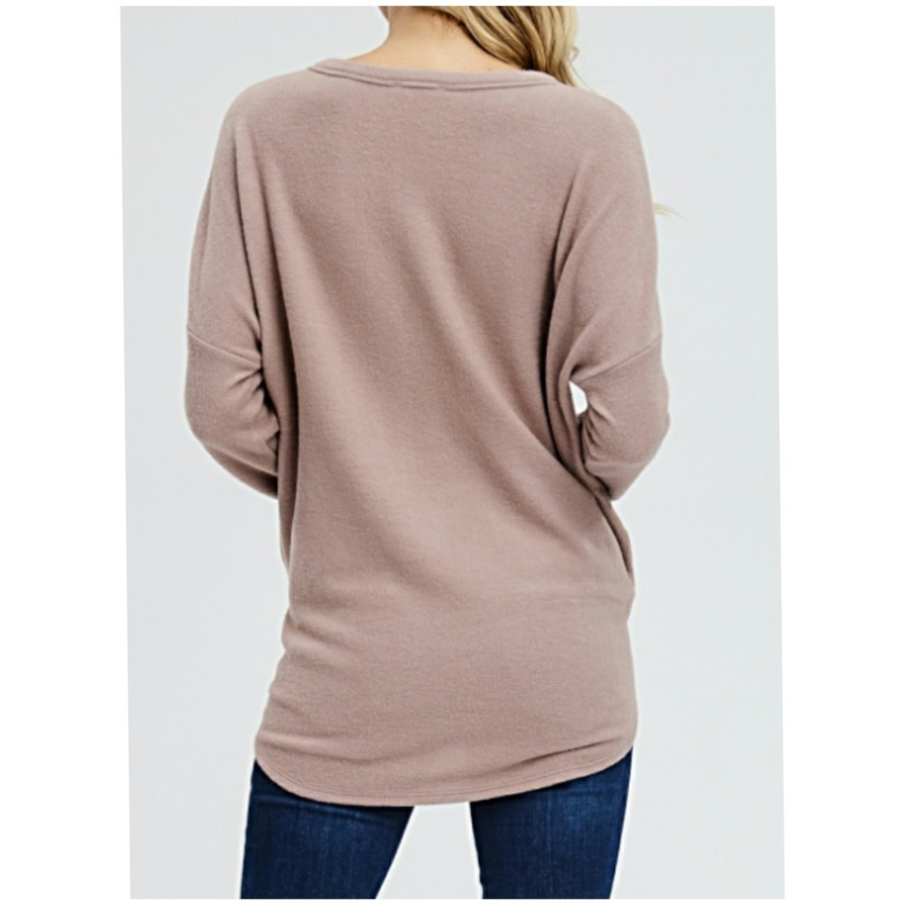 Self Tie Knot Cheetah Sweater - Picture 4 of 6